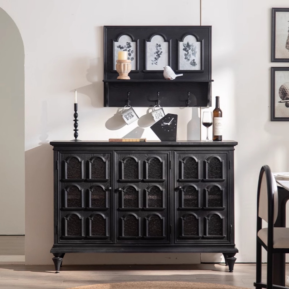 Vintage Collectible Furniture - Vintage-Türgriffe, Schränke, Eckhandwerk, Vitrine aus der