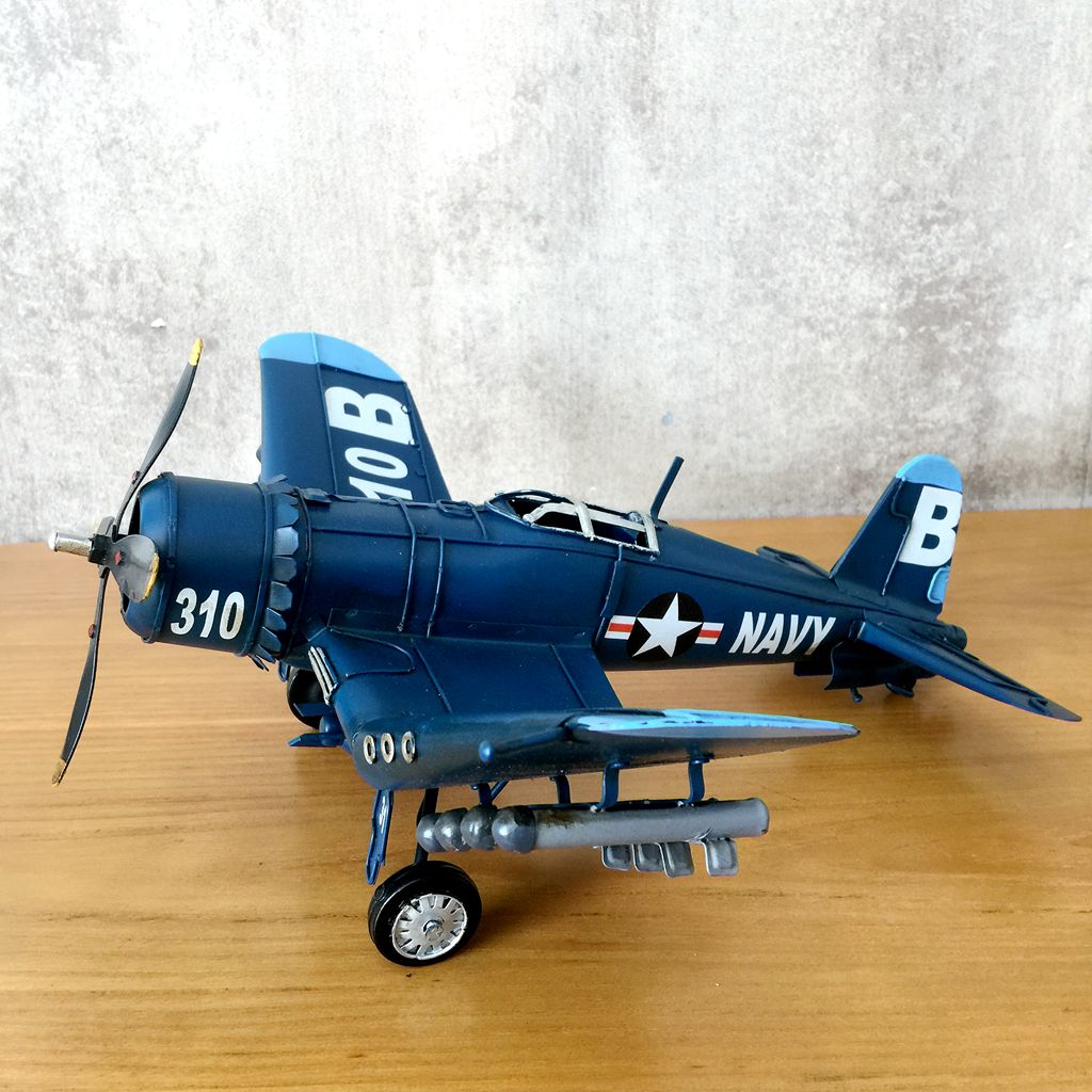 Vintage Ironwork Zinn Flugzeug – Vintage Collectible Furniture Bewertung und Preis